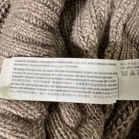 Abercrombie & Fitch Chunky Cable Knit Turtle Neck Sweater Brown Size Extra Small - Picture 9 of 9